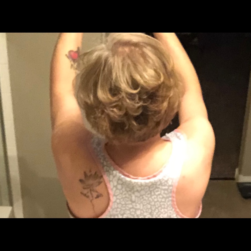 Meet your Posher, Ree - Picture 3 of 3